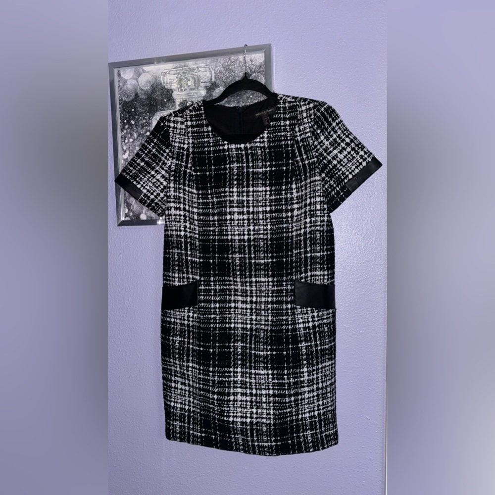 Banana Republic Black White Plaid Faux Leather Trim Short Sleeve Shift Dress